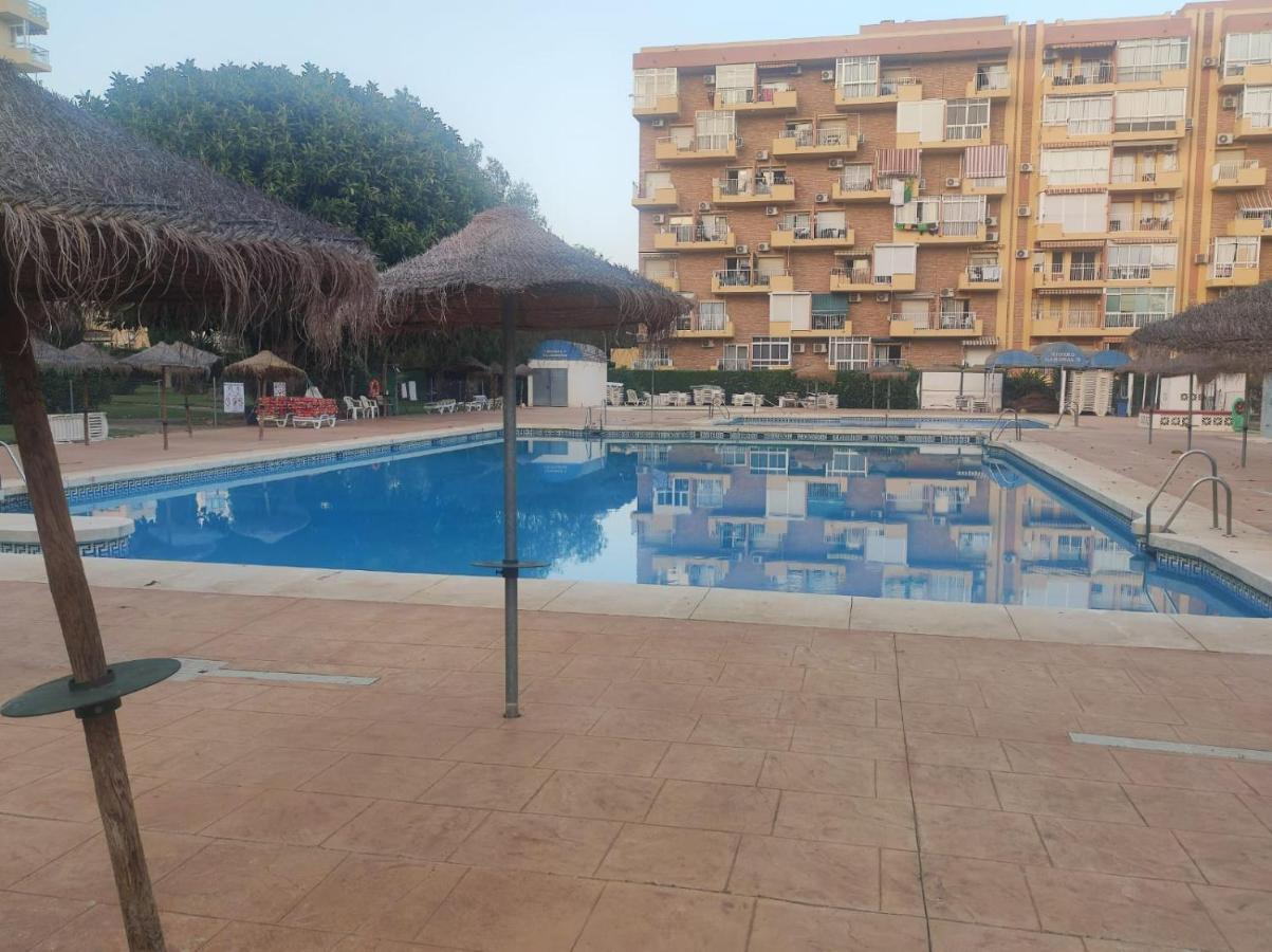 Grace Pool Apartment Бенальмадена Экстерьер фото